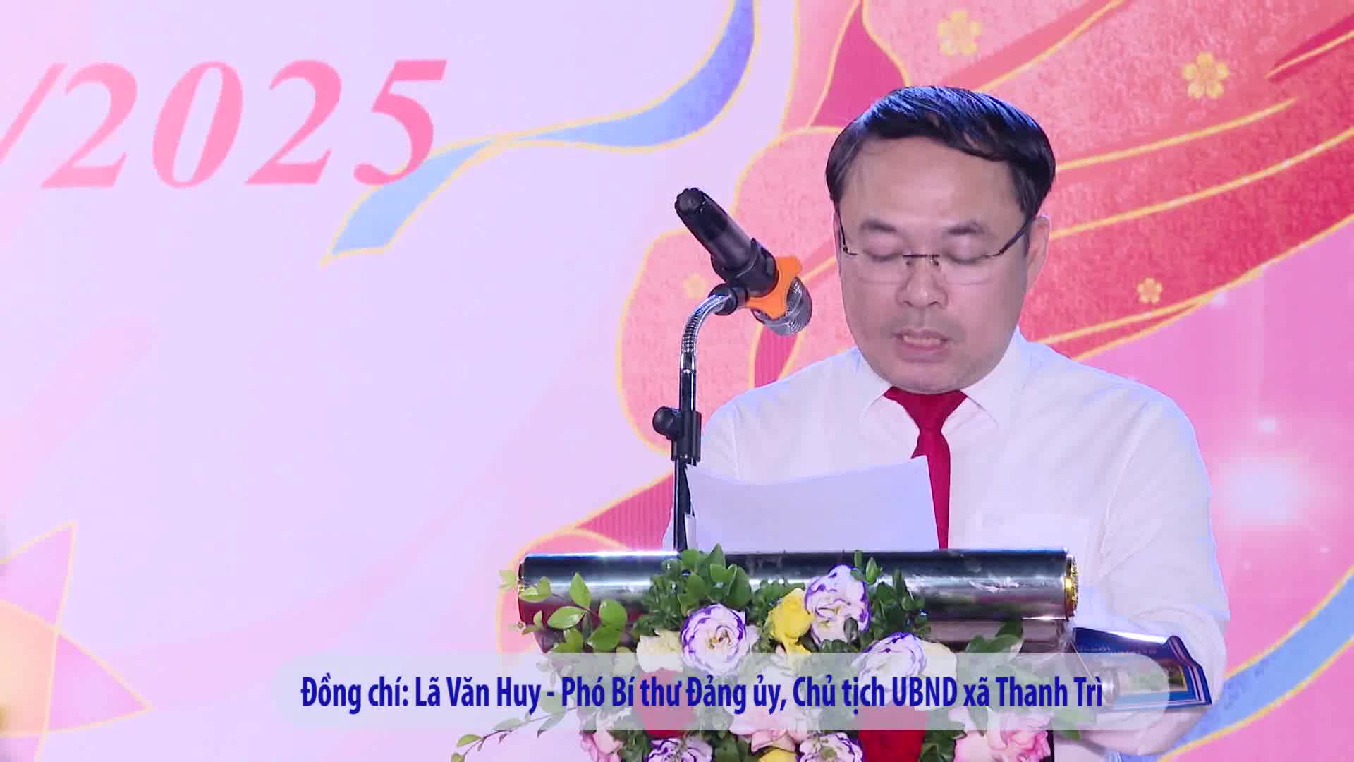 Tưng bừng không khí 