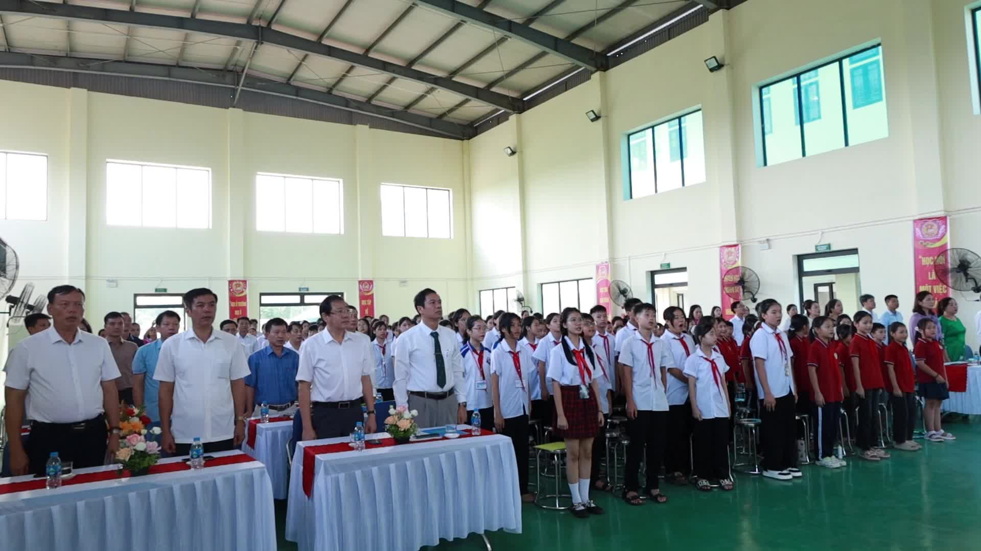 UBND xã Suối Hai đã tổ chức Lễ khai mạc “Tuần lễ hưởng ứng học tập suốt đời” năm 2025 với chủ đề “Học để phát triển bản thân, làm chủ tri thức và công nghệ, góp phần xây dựng đất nước hùng cường, thịnh vượng”