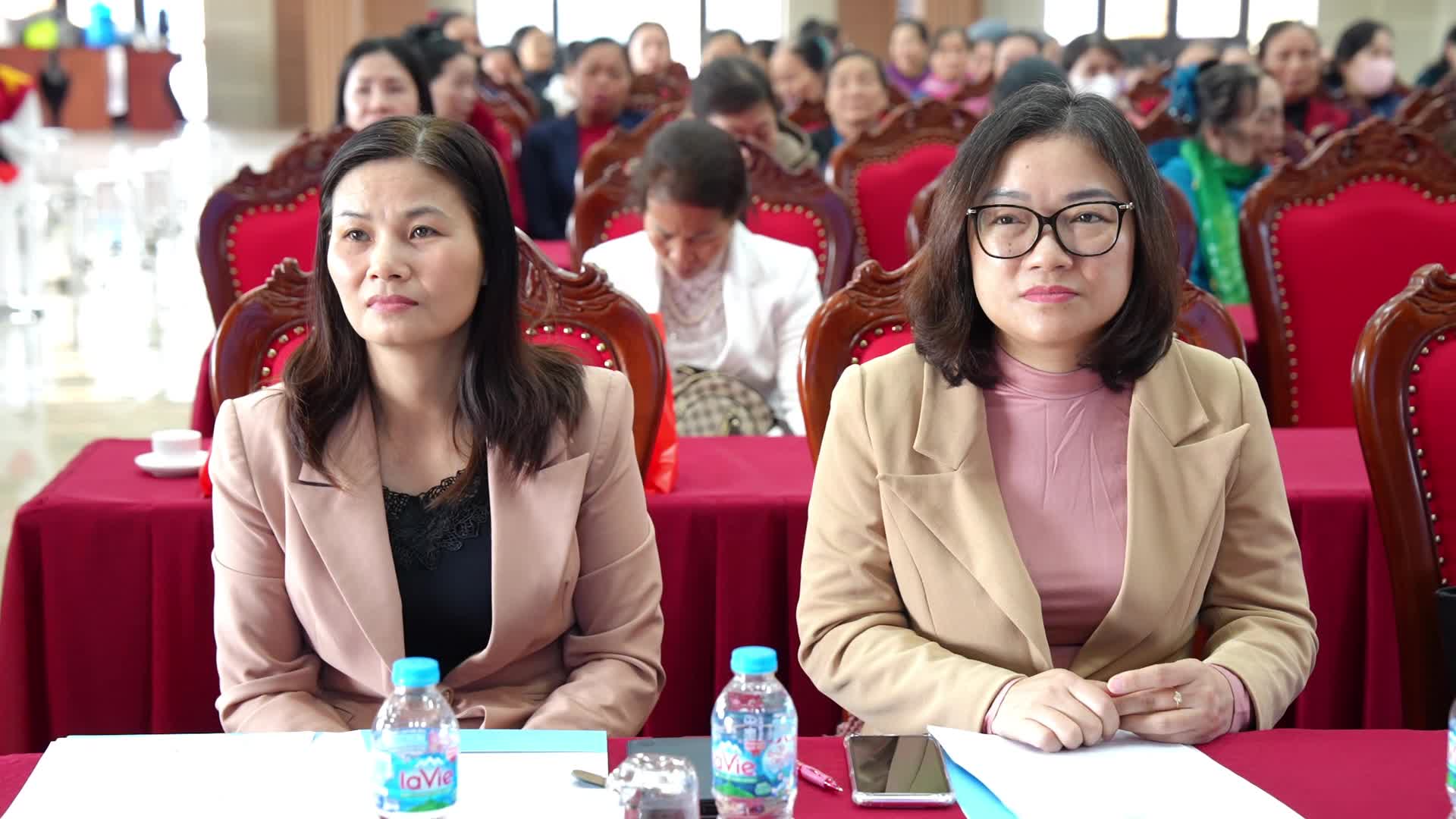 Hạ Bằng: 200 cán bộ, hội viên phụ nữ được tuyên truyền, phổ biến giáo dục pháp luật về trật tự, an toàn giao thông năm 2025