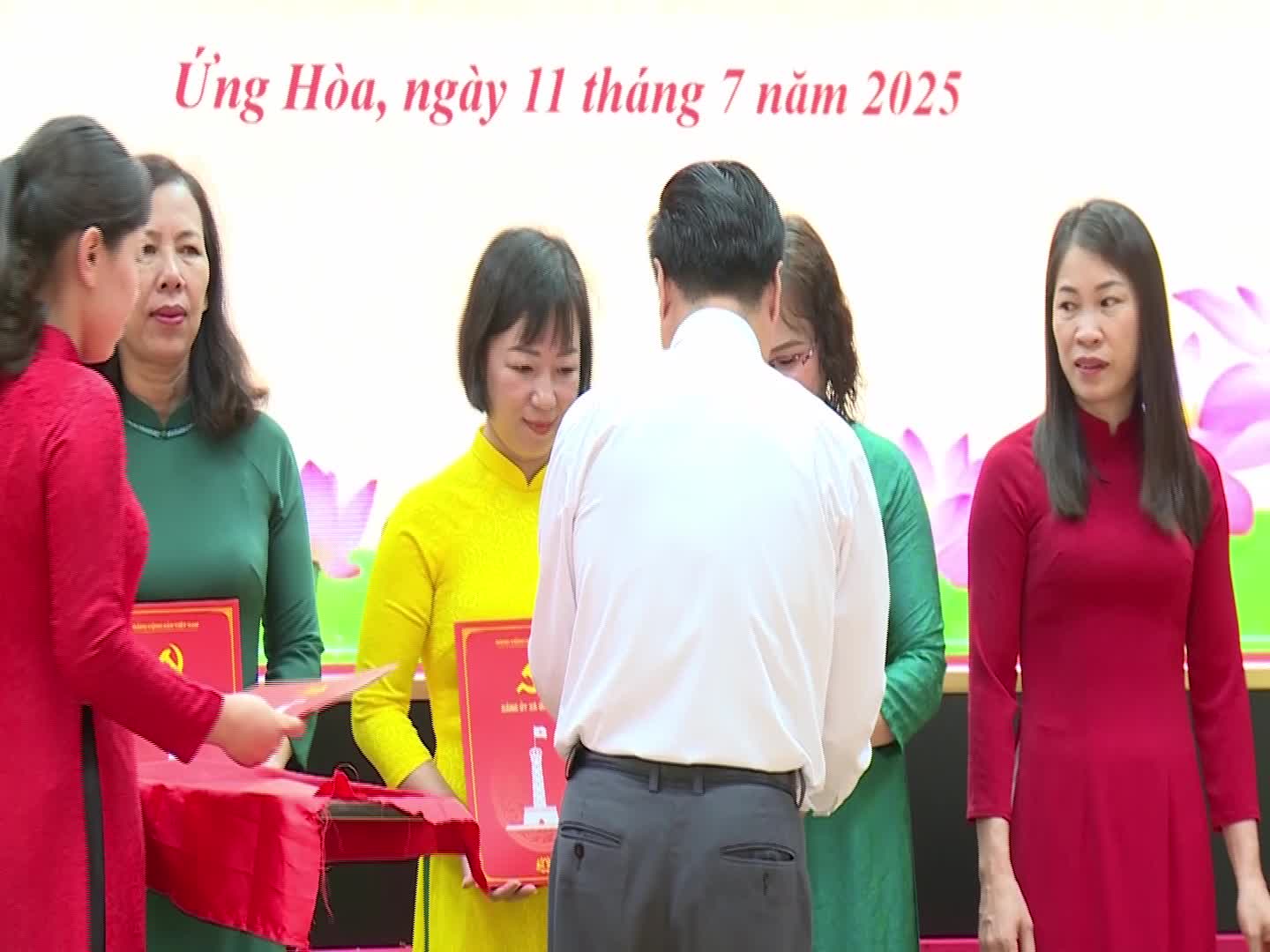 Phóng sự : ỨNG HOÀ – TRUYỀN THỐNG LỊCH SỬ VÀ KHÁT VỌNG VƯƠN LÊN TRONG KỶ NGUYÊN MỚI