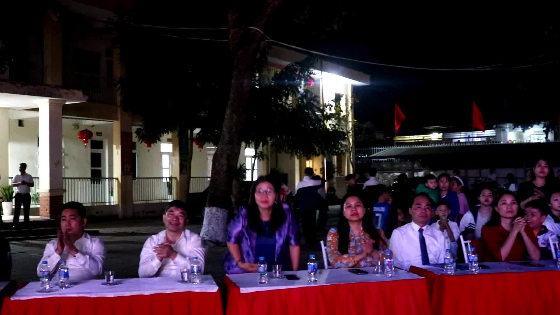 Tin truyền hình: xã Hòa Phú tổ chức chào mừng thành công cuộc bầu cử đại biểu Quốc hội khóa XVI và đại biểu HĐND các cấp nhiệm kỳ 2026-2031