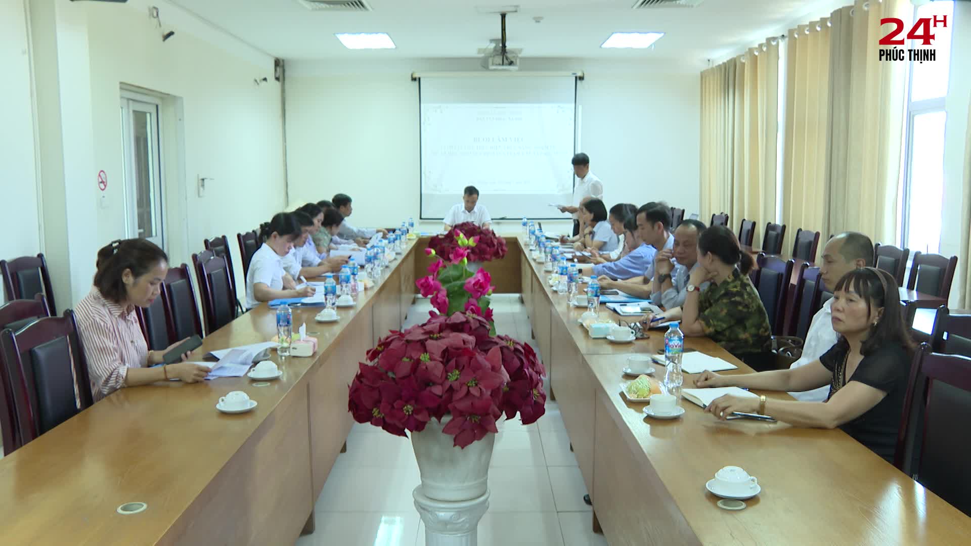BAN VĂN HÓA - XÃ HỘI HĐND XÃ PHÚC THỊNH GIÁM SÁT HOẠT ĐỘNG TẠI TRẠM Y TẾ XÃ