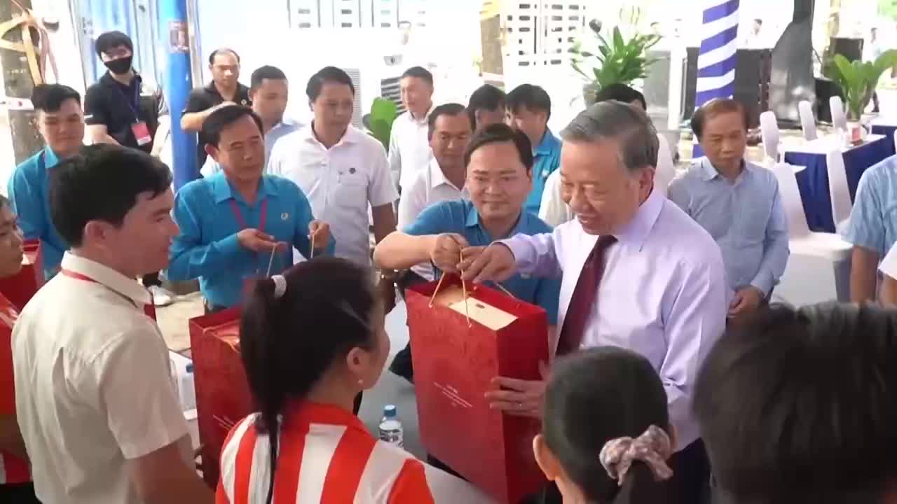 Chào mừng Đại hội Công đoàn Việt Nam lần thứ XIV, nhiệm kỳ 2026 – 2031