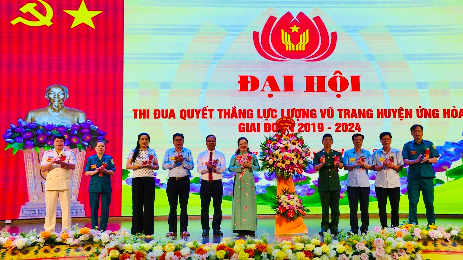 Ứng Hòa: 29 tập thể, cá nhân được khen thưởng trong phong trào thi đua quyết thắng- Ảnh 1.