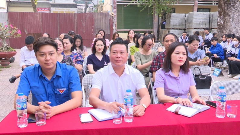 Tuyên truyền, phổ biến pháp luật cho đoàn viên, học sinh trường THPT Hoài Đức B- Ảnh 1.