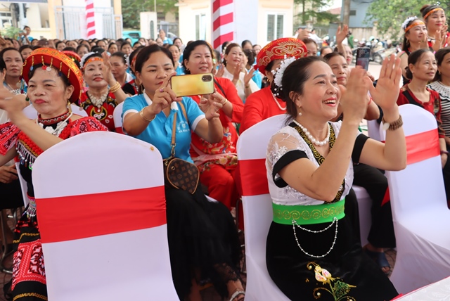 Hội LHPN thành phố: Truyền thông vai trò của phụ nữ trong xây dựng NTM- Ảnh 3.