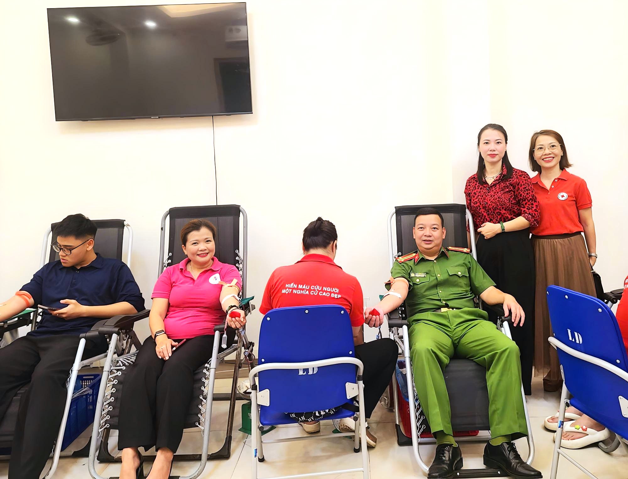 HỘI CHỮ THẬP ĐỎ PHƯỜNG TỔ CHỨC NGÀY HỘI HIẾN MÁU TÌNH NGUYỆN NĂM 2024- Ảnh 7.