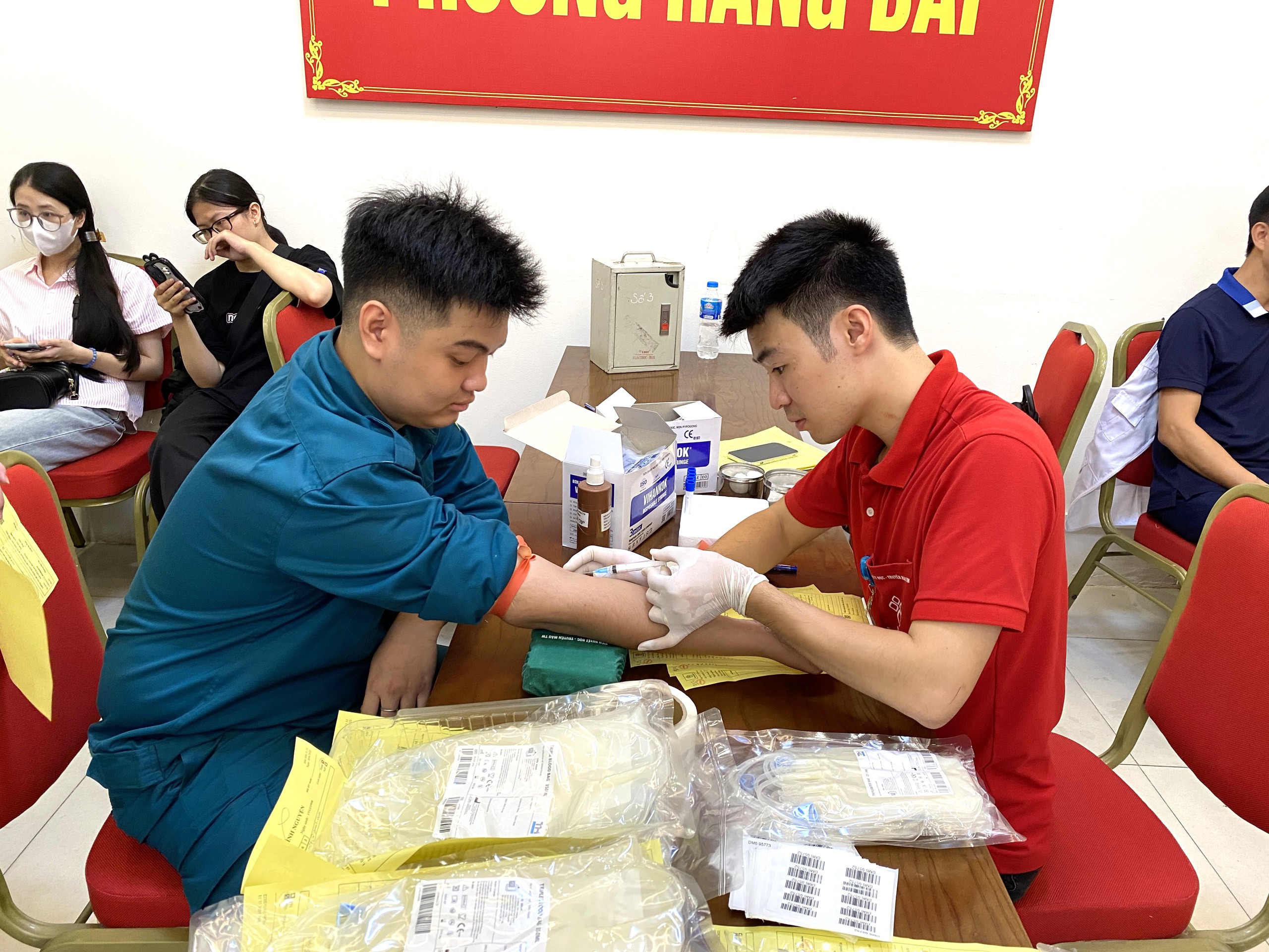 HỘI CHỮ THẬP ĐỎ PHƯỜNG TỔ CHỨC NGÀY HỘI HIẾN MÁU TÌNH NGUYỆN NĂM 2024- Ảnh 6.