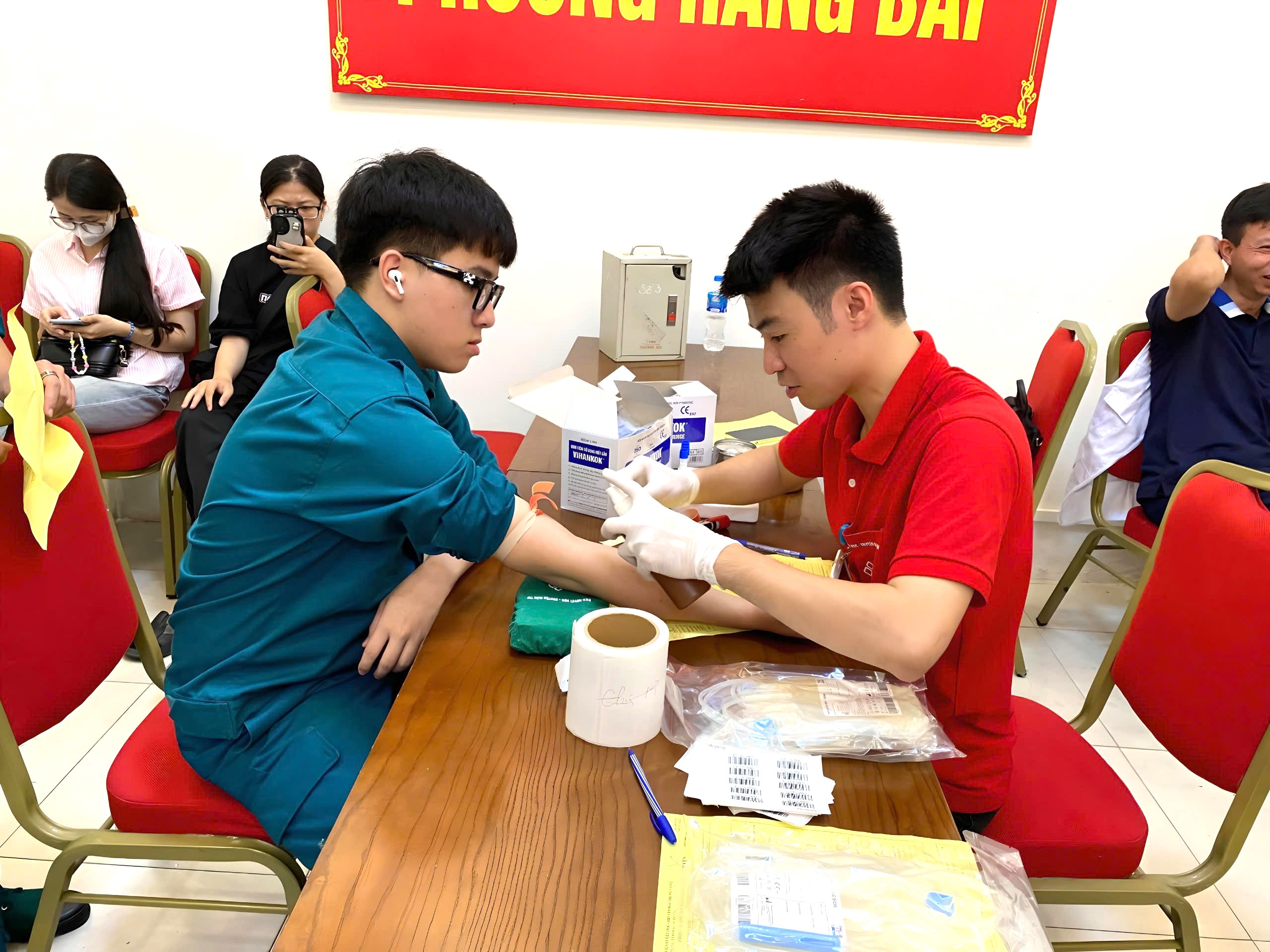HỘI CHỮ THẬP ĐỎ PHƯỜNG TỔ CHỨC NGÀY HỘI HIẾN MÁU TÌNH NGUYỆN NĂM 2024- Ảnh 5.