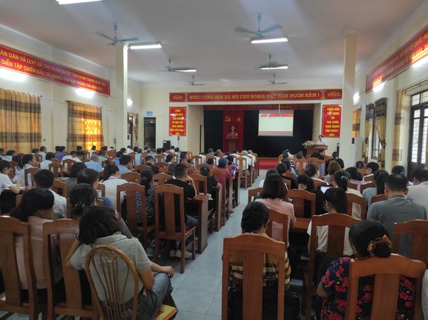 Thọ Xuân tổ chức hội nghị quán triệt Quy định số 144; Chỉ thị 35 của Bộ Chính trị; các Kế hoạch của Thành ủy, Huyện ủy và của Đảng ủy- Ảnh 5.