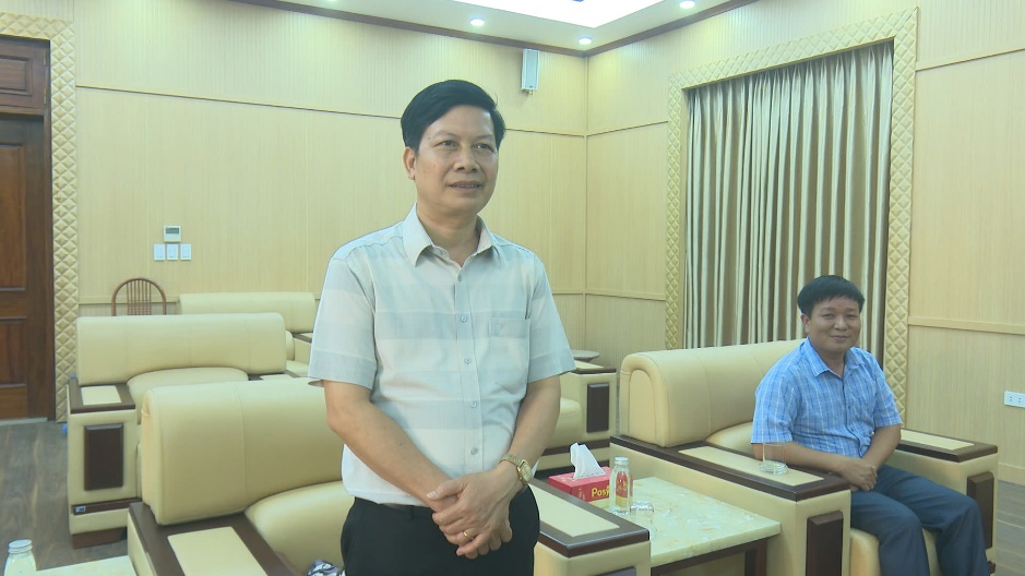 Đồng chí Nguyễn Trung Thuận-UV BTV Huyện ủy, Phó Chủ tịch UBND huyện gặp mặt, động viên các thầy, cô giáo tham gia hội thi giáo viên giỏi thành phố cấp THCS năm học 2024-2025- Ảnh 4.
