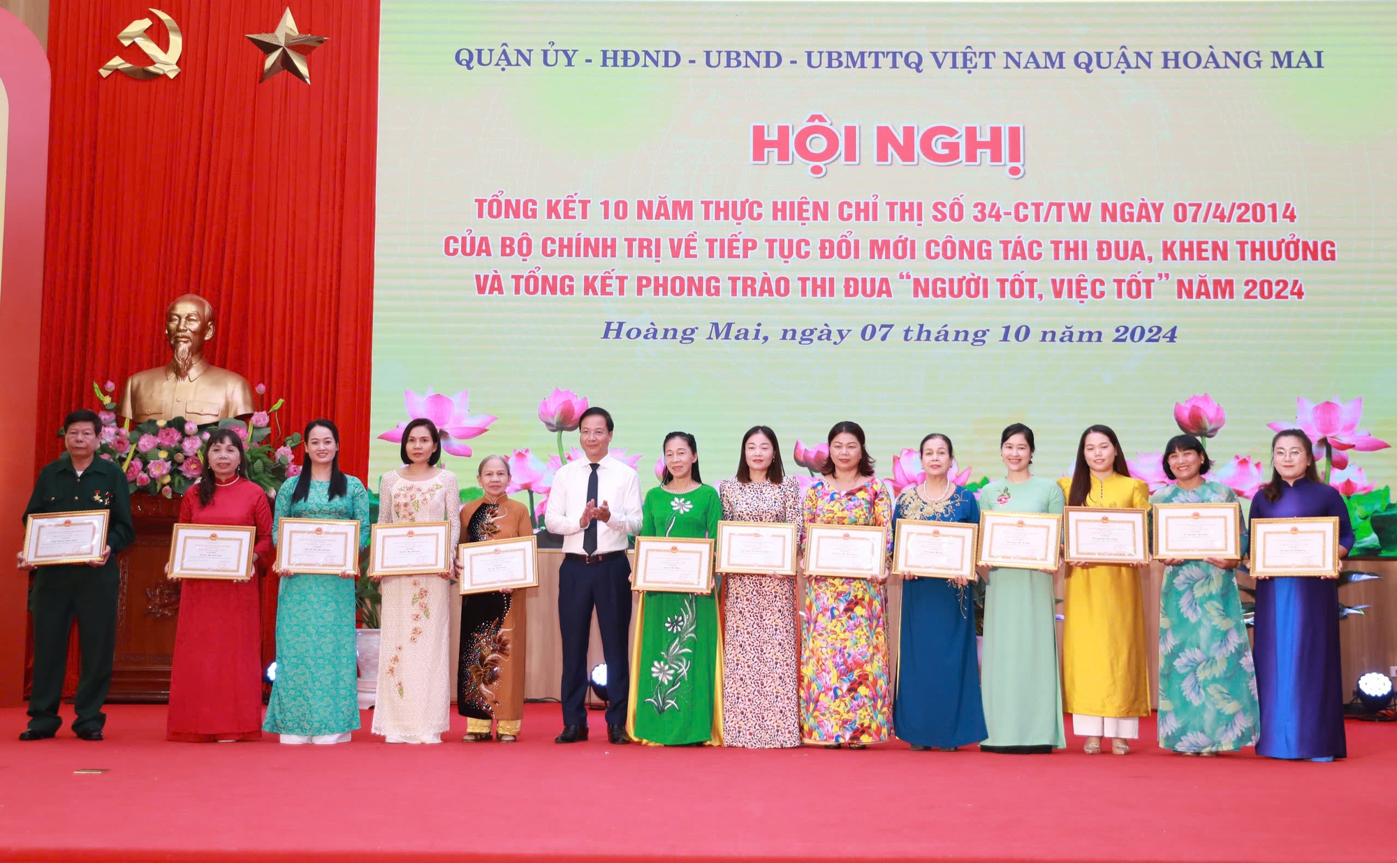 http://hoangmai.hanoi.gov.vn/documents/289440/0/z5904463503420_65fe7b7a62788ce53f9a7fba477f6615.jpg/5d9865fa-6a28-4a5c-b3ca-8a9e423ba507?t=1728274770000