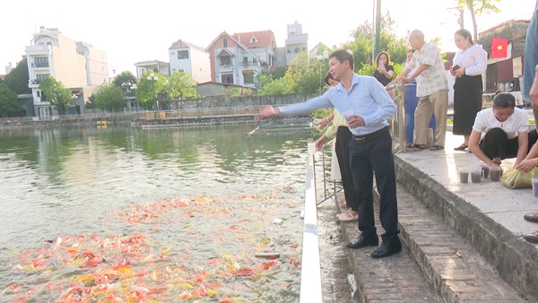 Đoàn kiểm tra số 3 tiến hành kiểm tra cuộc thi “Giữ gìn thôn, tổ dân phố sáng, xanh, sạch, đẹp, an toàn” tại xã Kim Chung, Đức Giang năm 2024- Ảnh 9.