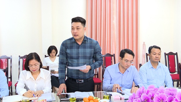 Đoàn giám sát HĐND huyện tổ chức giám sát kết quả thực hiện nhiệm vụ kinh tế xã hội, quốc phòng an ninh năm 2024; phương hướng nhiệm vụ năm 2025 tại xã Đông La- Ảnh 4.