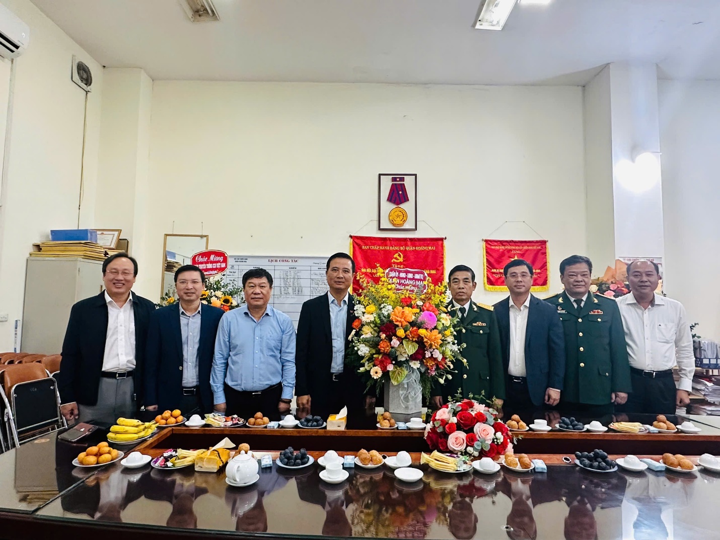 Hội Cựu chiến binh (CCB) quận Hoàng Mai tổ chức Hội nghị gặp mặt 35 năm ngày truyền thống Hội CCB Việt Nam (06/12/1989 – 06/12/2024), tổng kết công tác Hội và phong trào thi đua "Cựu chiến binh gương mẫu"năm 2024.- Ảnh 1.