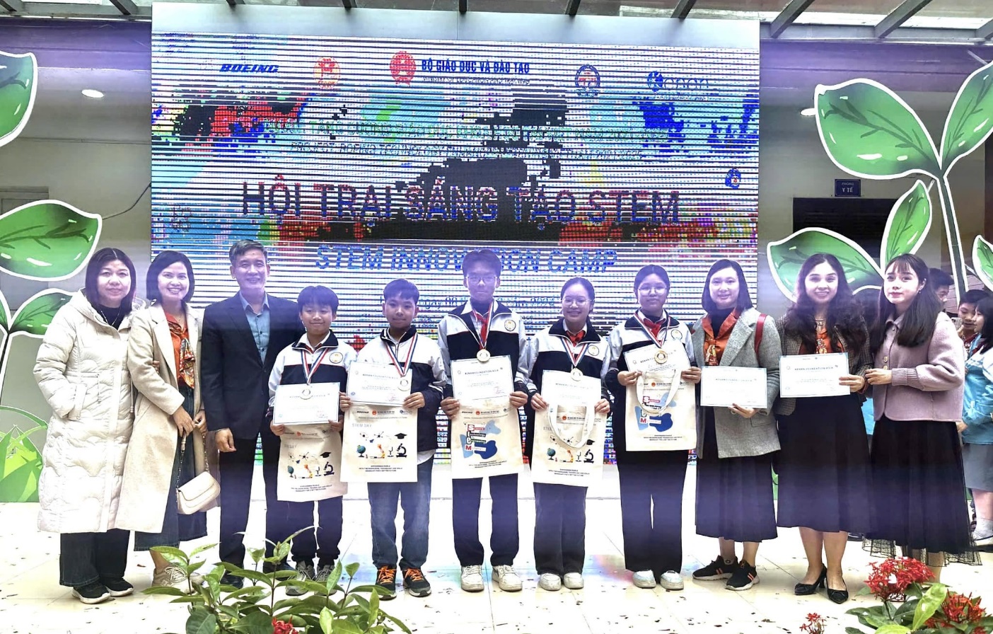 C:\Users\Admin\Desktop\HUYỆN ỦY - UBND HUYỆN\MỚI\THCS Nguyễn Thượng Hiền- Hội trại 5.jpg