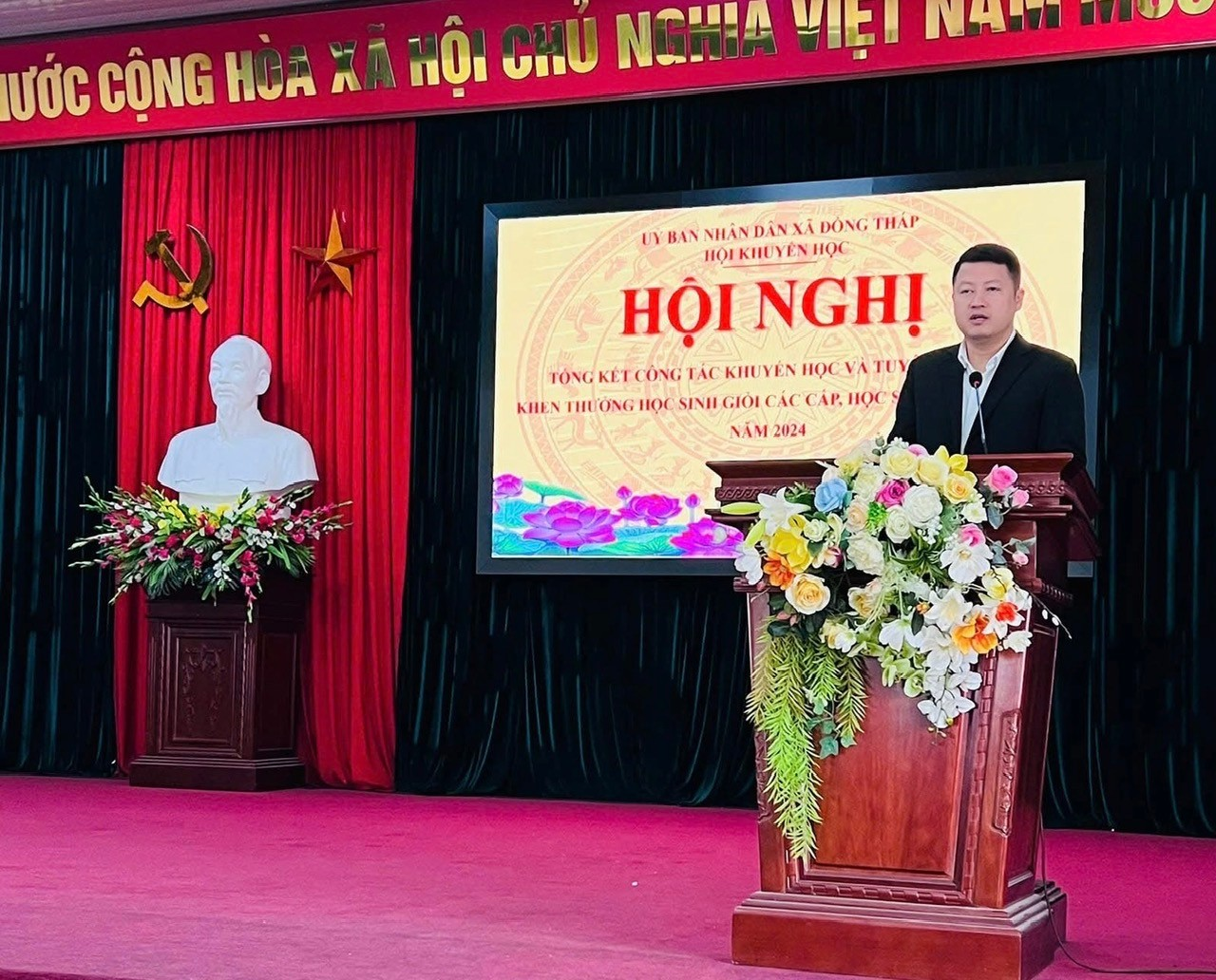 Xã Đồng Tháp khen thưởng 108 học sinh giỏi các cấp và thi đỗ Đai học năm 2024.- Ảnh 2.