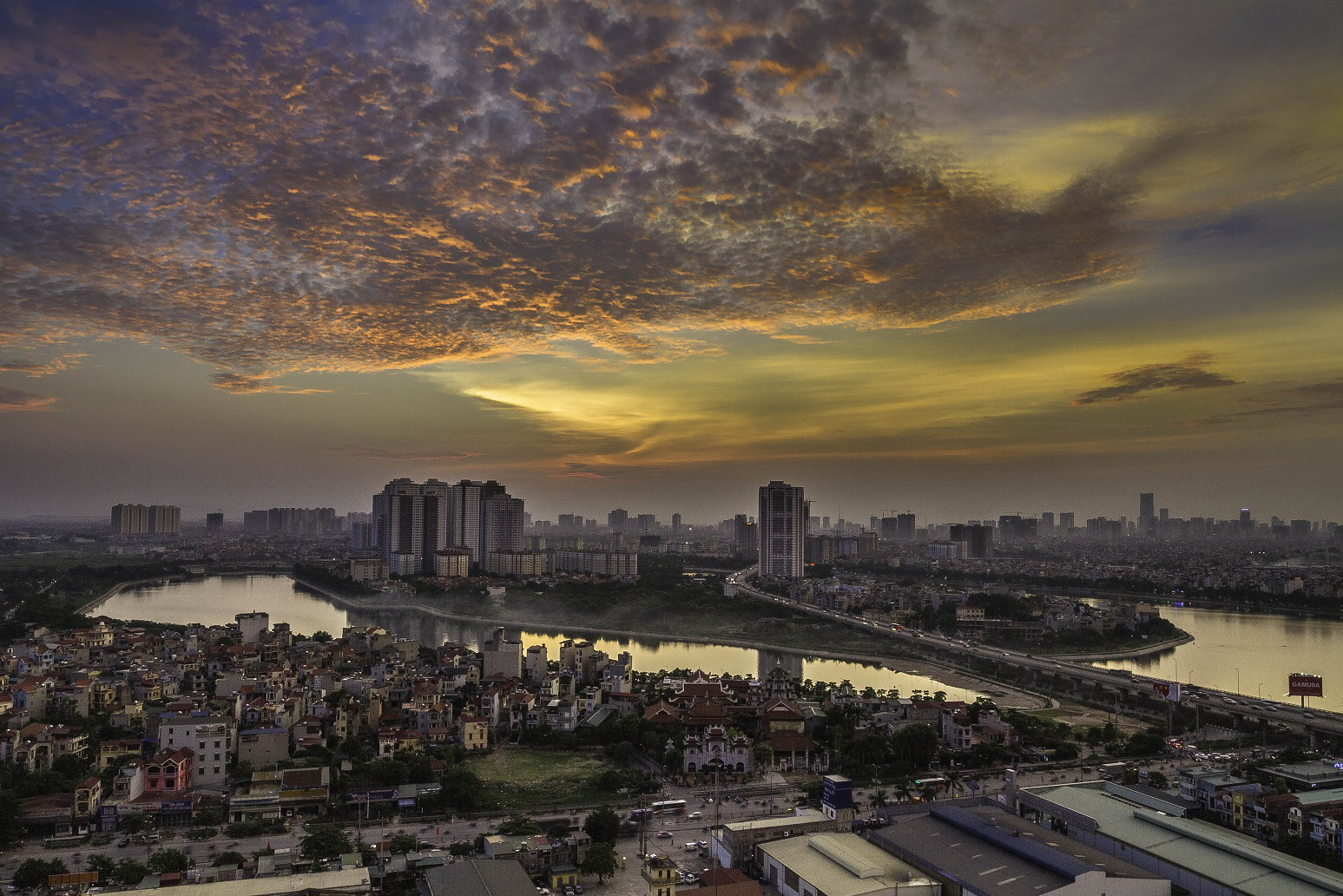 Hà Nội, thành phố hội nhập và phát triển- Ảnh 12. Hà Nội, thành phố hội nhập và phát triển- Ảnh 12.