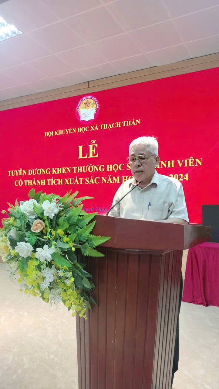 LỄ TUYÊN DƯƠNG KHEN THƯỞNG HỌC SINH, SINH VIÊN CÓ THÀNH TÍCH XUẤT SẮC NĂM HỌC 2023-2024- Ảnh 6.