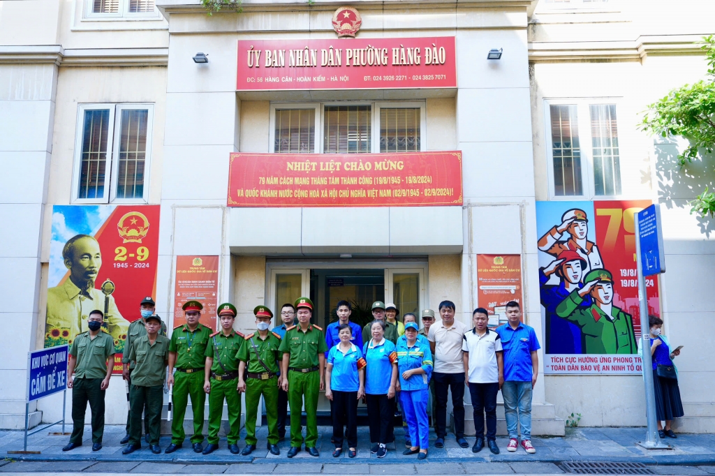 Quận Hoàn Kiếm: ra quân đảm bảo trật tự đô thị nghỉ lễ Quốc khánh 2/9- Ảnh 1.