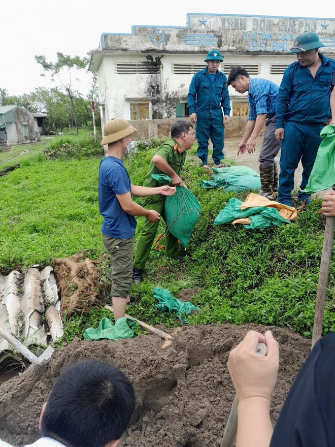 Công an huyện Phú Xuyên "vì nước quên thân, vì dân phục vụ"- Ảnh 2.