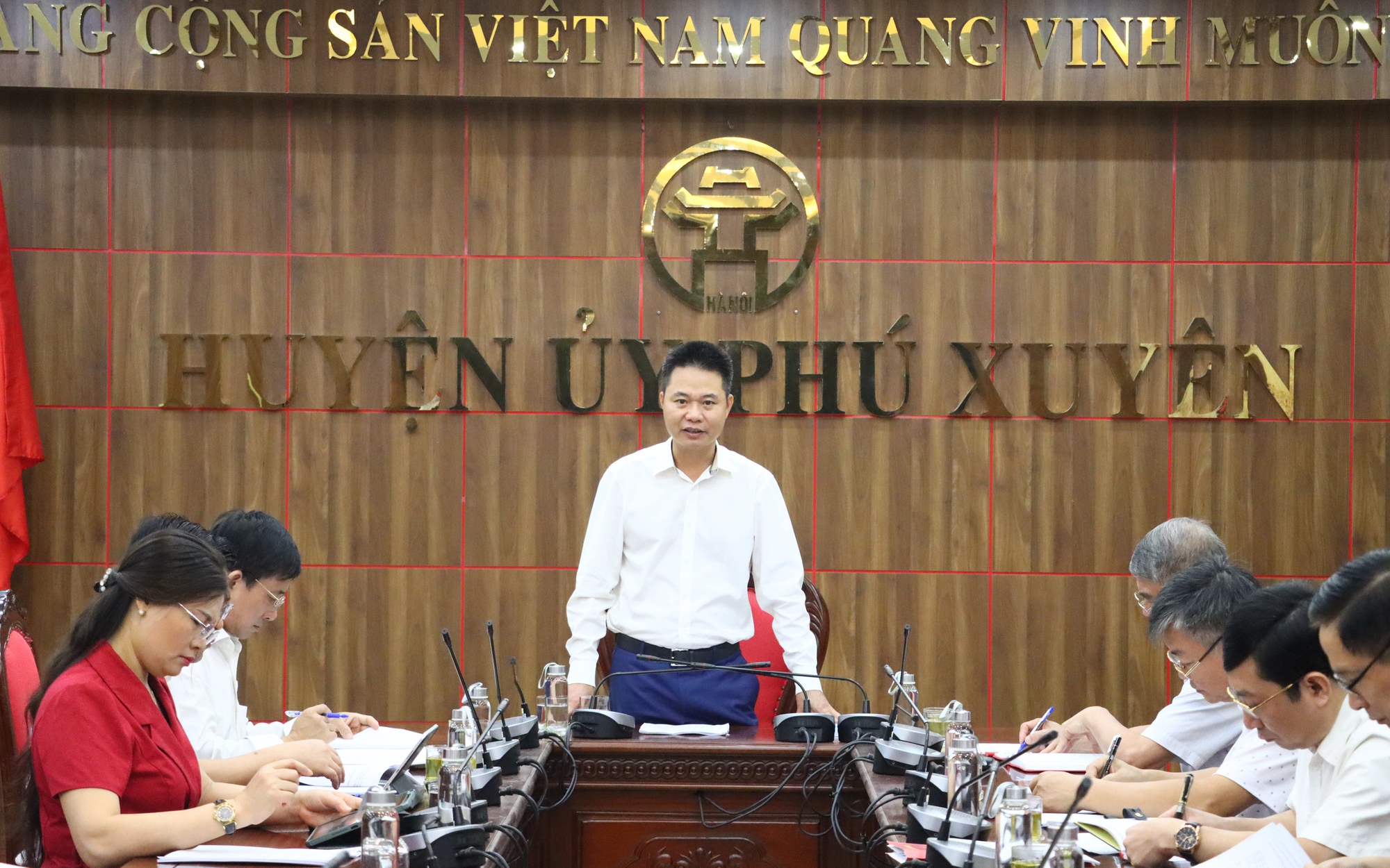 Tiểu ban Văn kiện Đại hội Đảng bộ huyện Phú Xuyên lần thứ XXVI tổ chức hội nghị làm việc chuyên đề với Uỷ ban nhân dân huyện