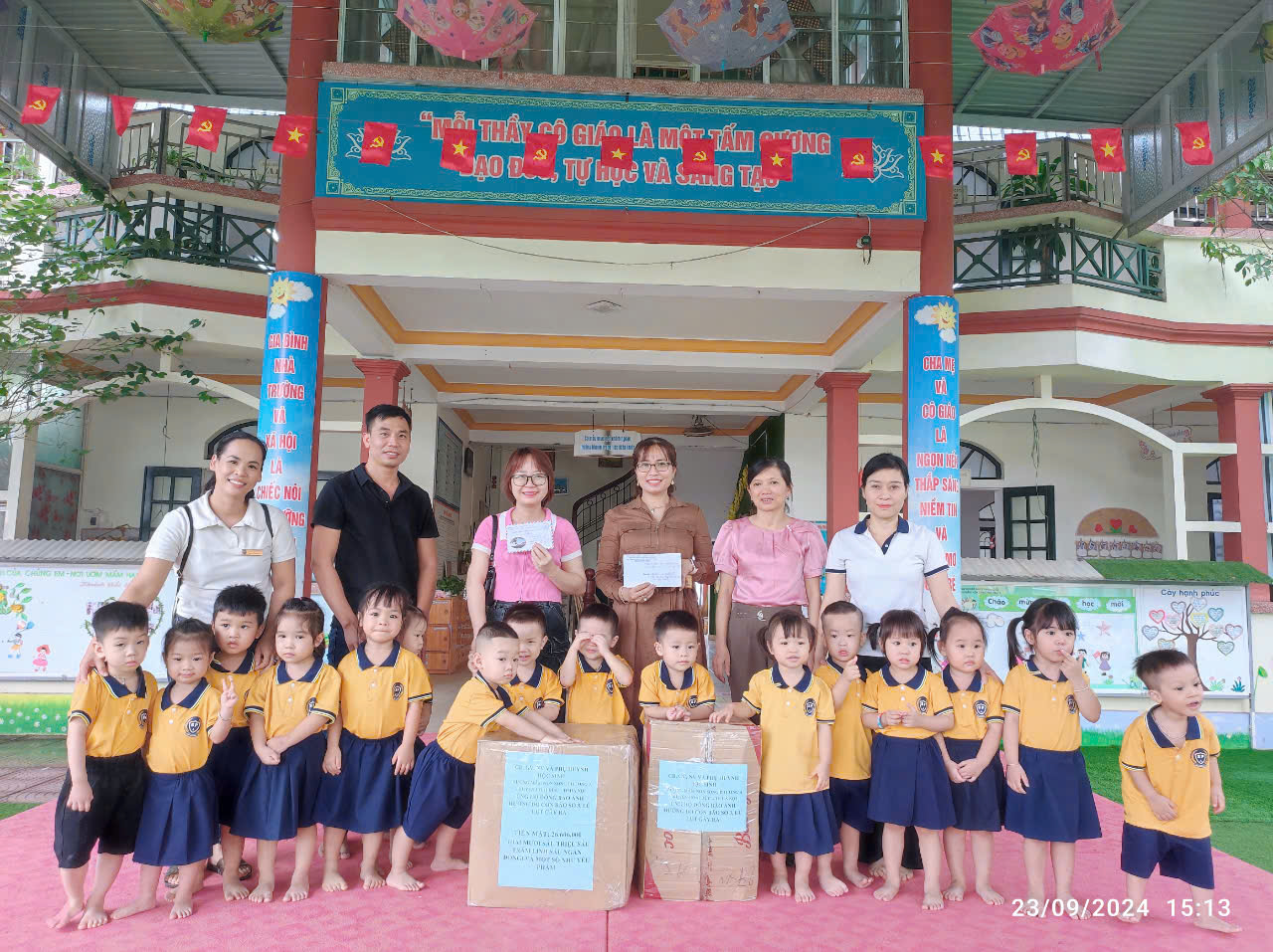 PHÁT ĐỘNG PHONG TRÀO ỦNG HỘ ĐỒNG BÀO BỊ THIỆT HẠI DO CƠN BÃO SỐ 3, LŨ LỤT GÂY RA- Ảnh 3.