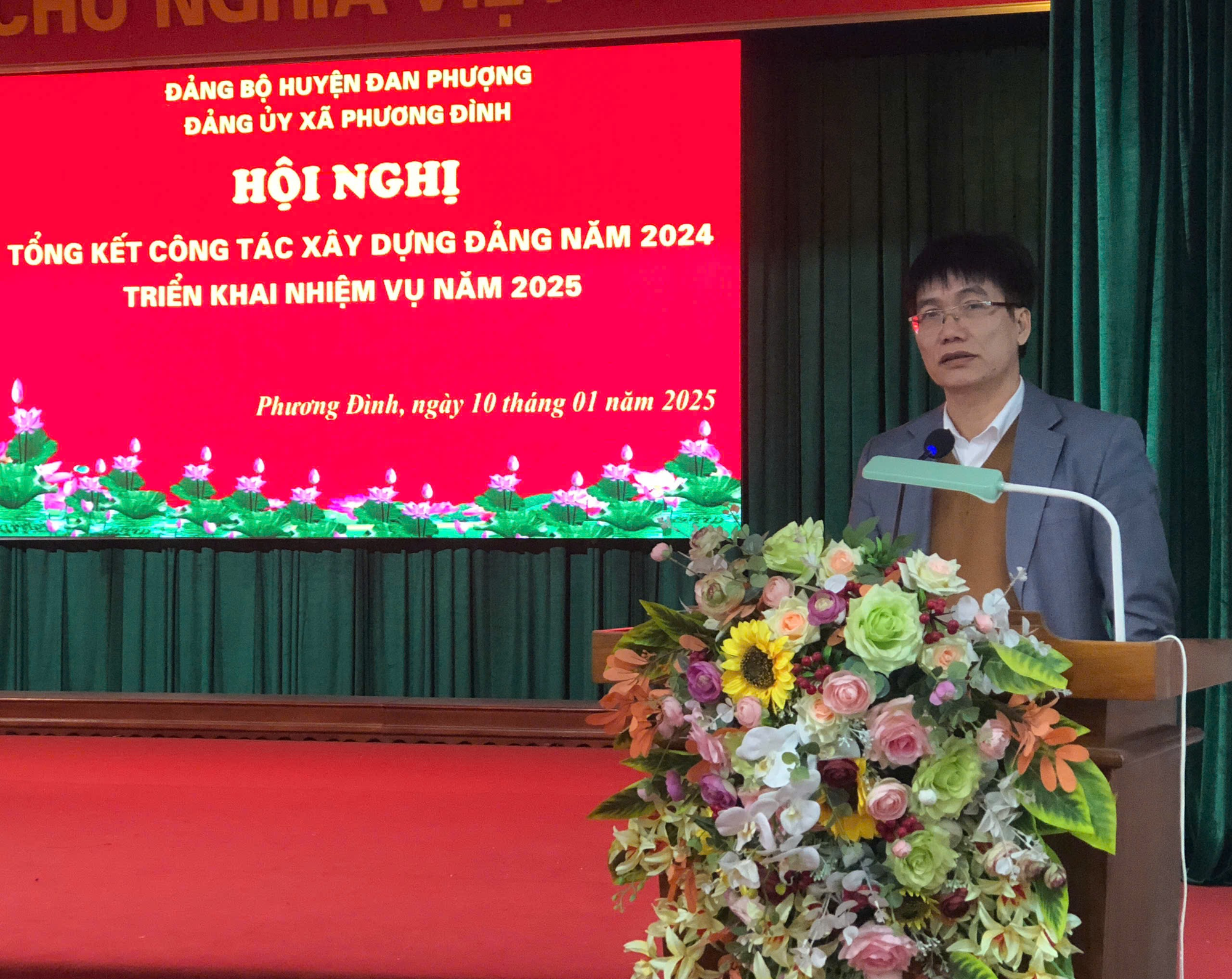 Đảng ủy xã Phương Đình tổ chức hội nghị tổng kết công tác xây dựng Đảng năm 2024; triển khai nhiệm vụ năm 2025.- Ảnh 2.