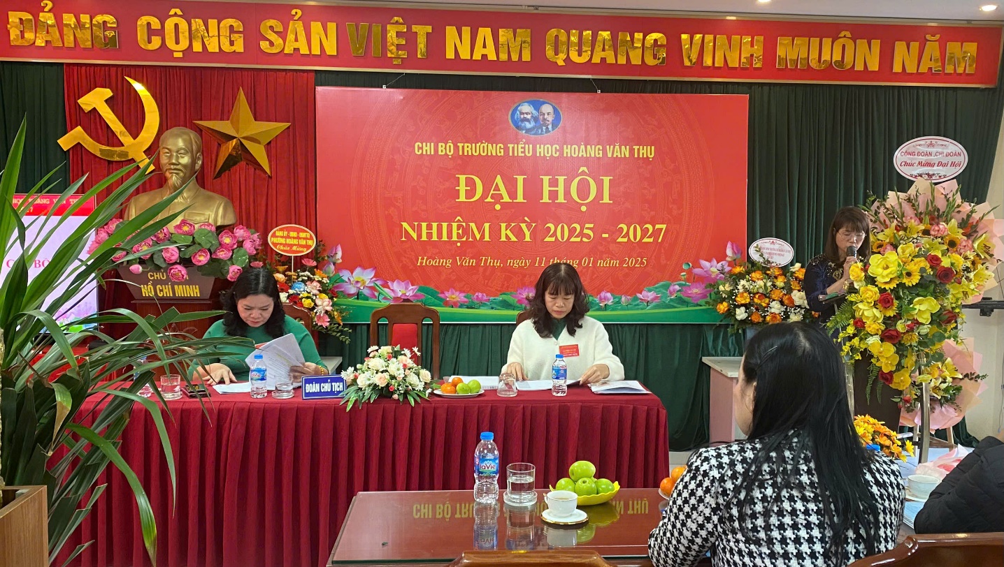 Trường Tiểu học Hoàng Văn Thụ tổ chức thành công Đại hội Chi bộ nhiệm kì 2025 - 2027- Ảnh 1.