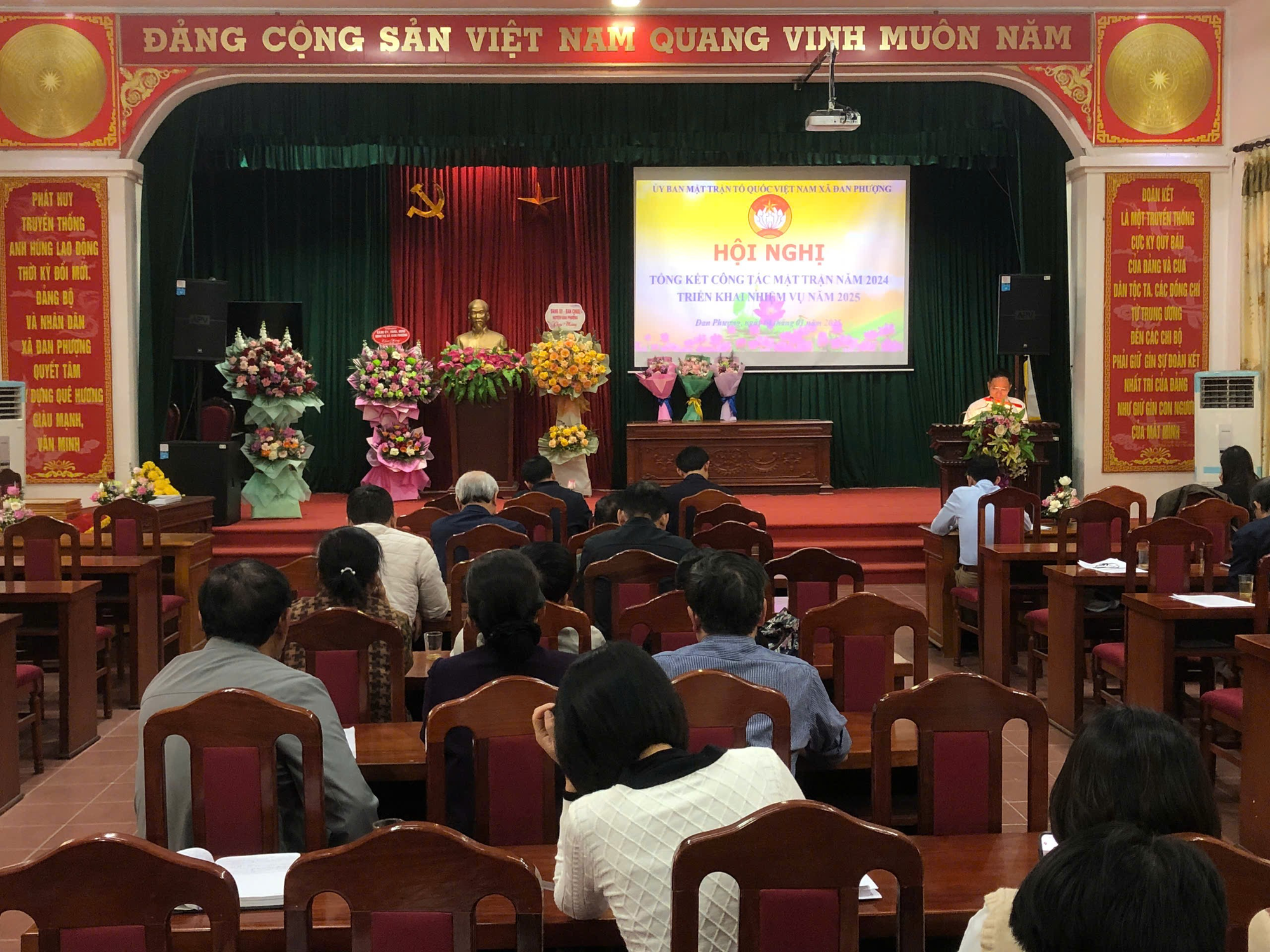 UBMTTQ Việt Nam xã Đan Phượng tổ chức tổng kết công tác Mặt trận năm 2024; triển khai nhiệm vụ năm 2025.- Ảnh 1.