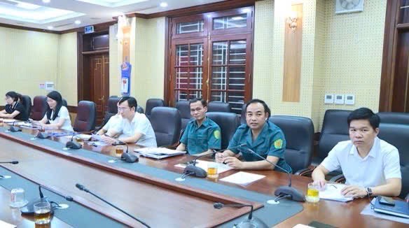 Hội đồng NVQS xã Phúc Thọ nghe báo cáo công tác tuyển chọn, gọi công dân nhập ngũ và thực hiện nghĩa vụ tham gia CAND năm 2026- Ảnh 5.