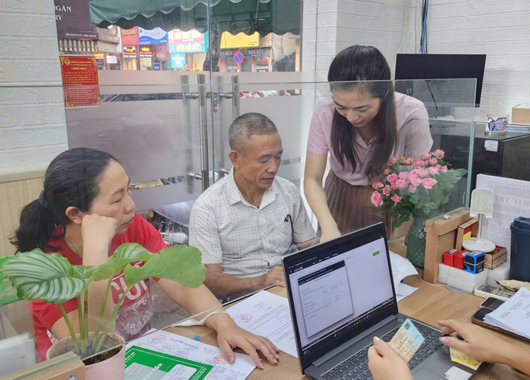 Ngân hàng chính sách xã hội Hà Đông tiếp động lực cho Sinh viên khối Stem- Ảnh 1.