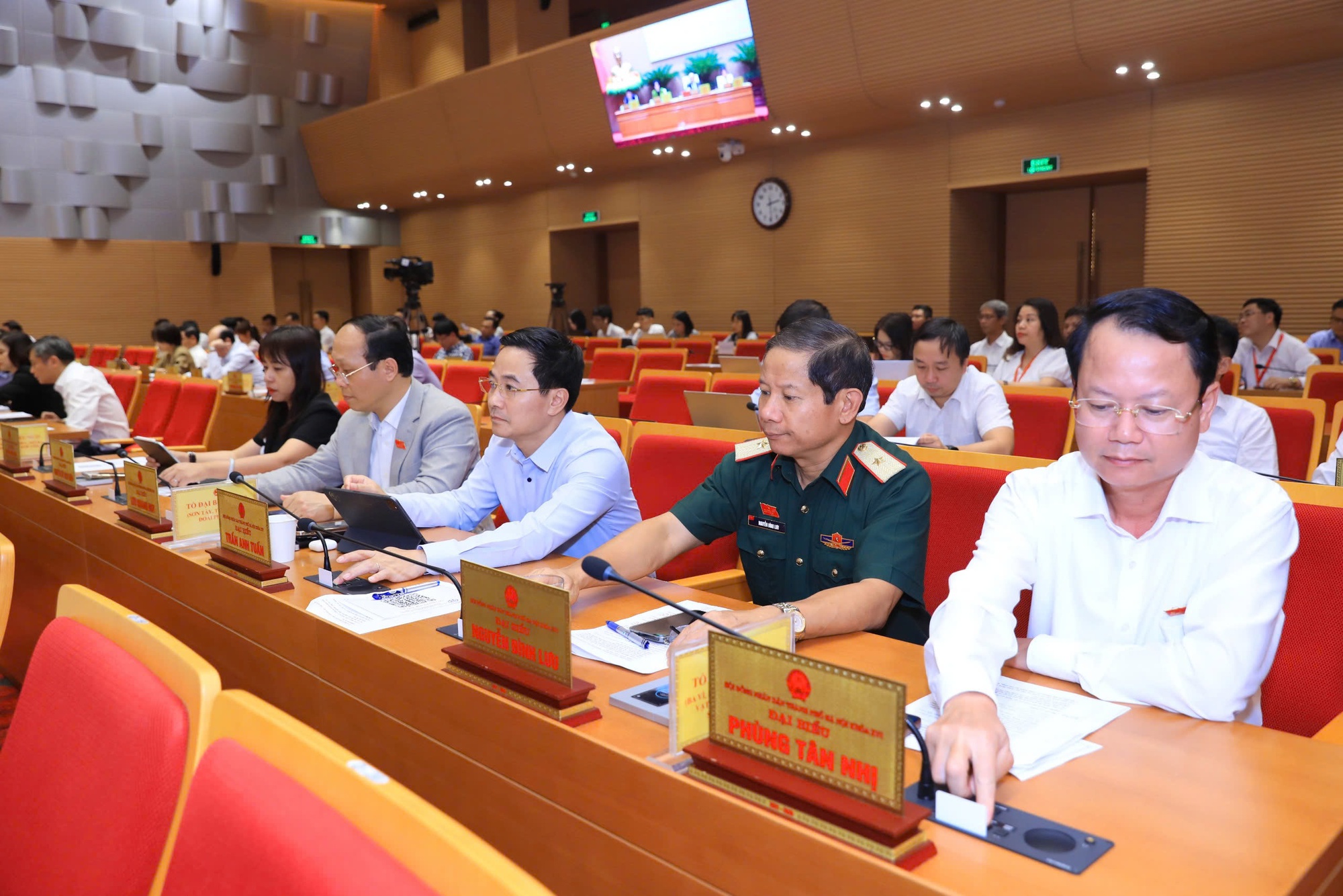 Thông qua Nghị quyết về số lượng Tổ bảo vệ an ninh trật tự cơ sở, Đội dân phòng và mức chi hỗ trợ công tác phòng cháy chữa cháy- Ảnh 4.