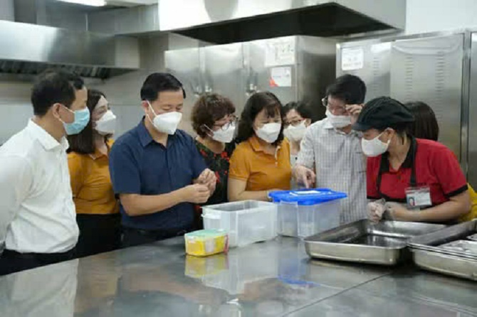 Hà Nội: Tập trung thực hiện hiệu quả công tác bảo đảm an toàn thực phẩm- Ảnh 2. Hà Nội: Tập trung thực hiện hiệu quả công tác bảo đảm an toàn thực phẩm- Ảnh 2.