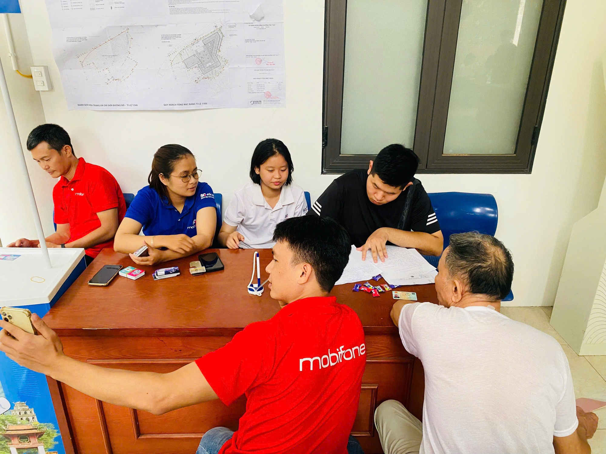 Phường Tây Tựu tích cực hưởng ứng Ngày Chuyển đổi số Quốc gia 10/10- Ảnh 1.