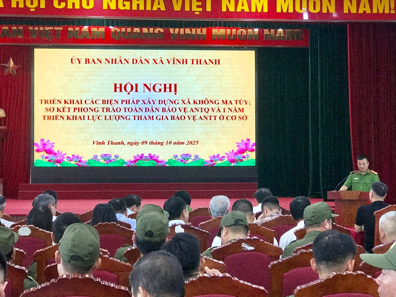 UBND xã Vĩnh Thanh tổ chức hội nghị triển khai các biện pháp xây dựng xã không ma túy; Sơ kết phong trào toàn dân bảo vệ an ninh Tổ Quốc và một năm triển khai lực lượng tham gia bảo vệ an ninh trật tự ở cơ sở.- Ảnh 1.