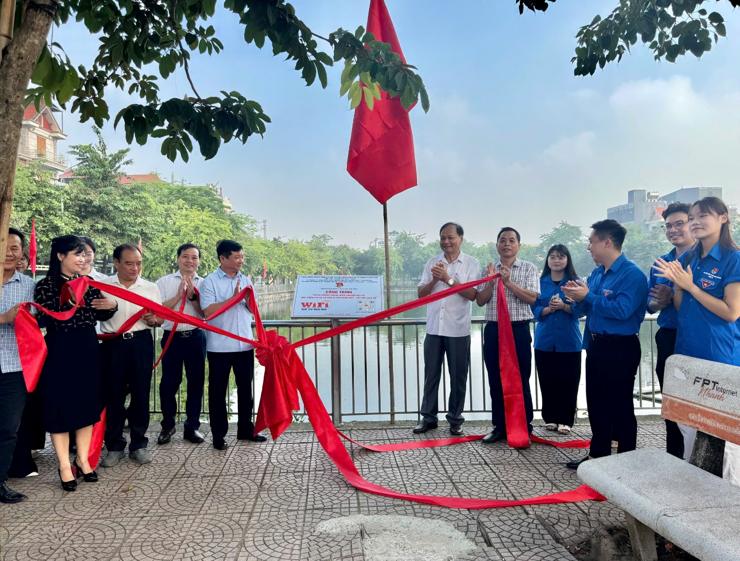 Đoàn thanh niên tổ chức khánh thành và ra mắt Công trình “Tuyến đường thanh niên Chuyển đổi số”- Ảnh 5.