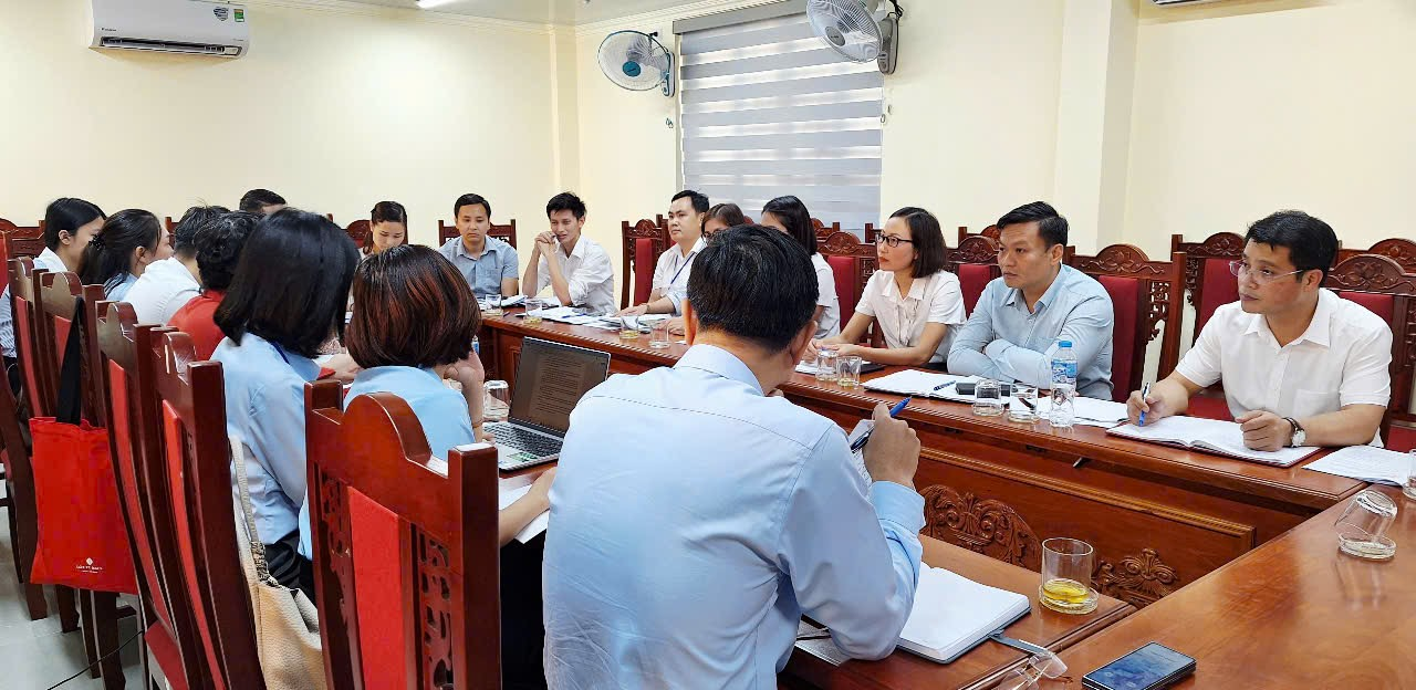 Đoàn kiểm tra công tác cải cách hành chính làm việc tại xã Hát Môn- Ảnh 2.