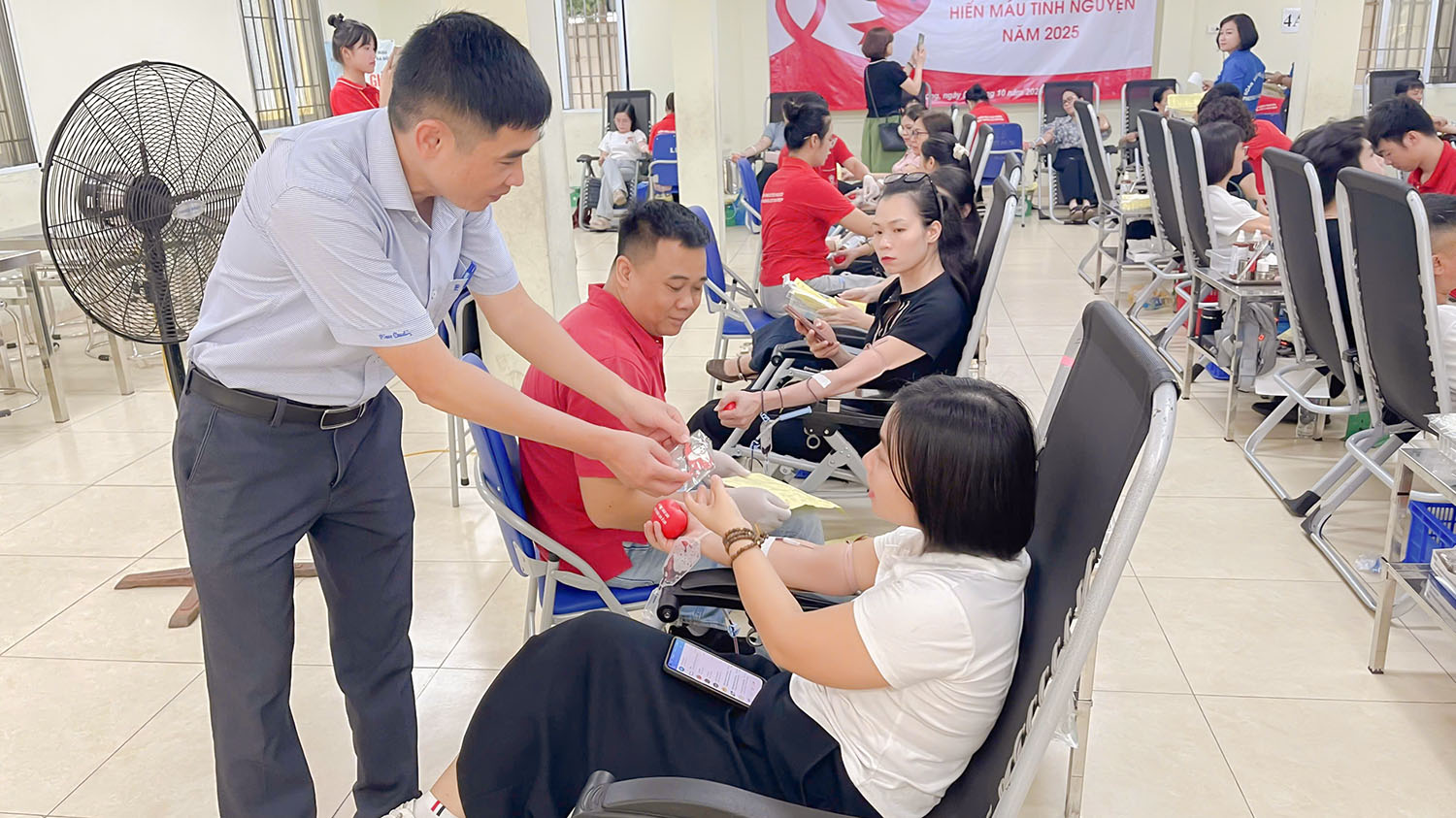 Mỗi giọt máu cho đi là khởi đầu một hành trình mới- Ảnh 6.