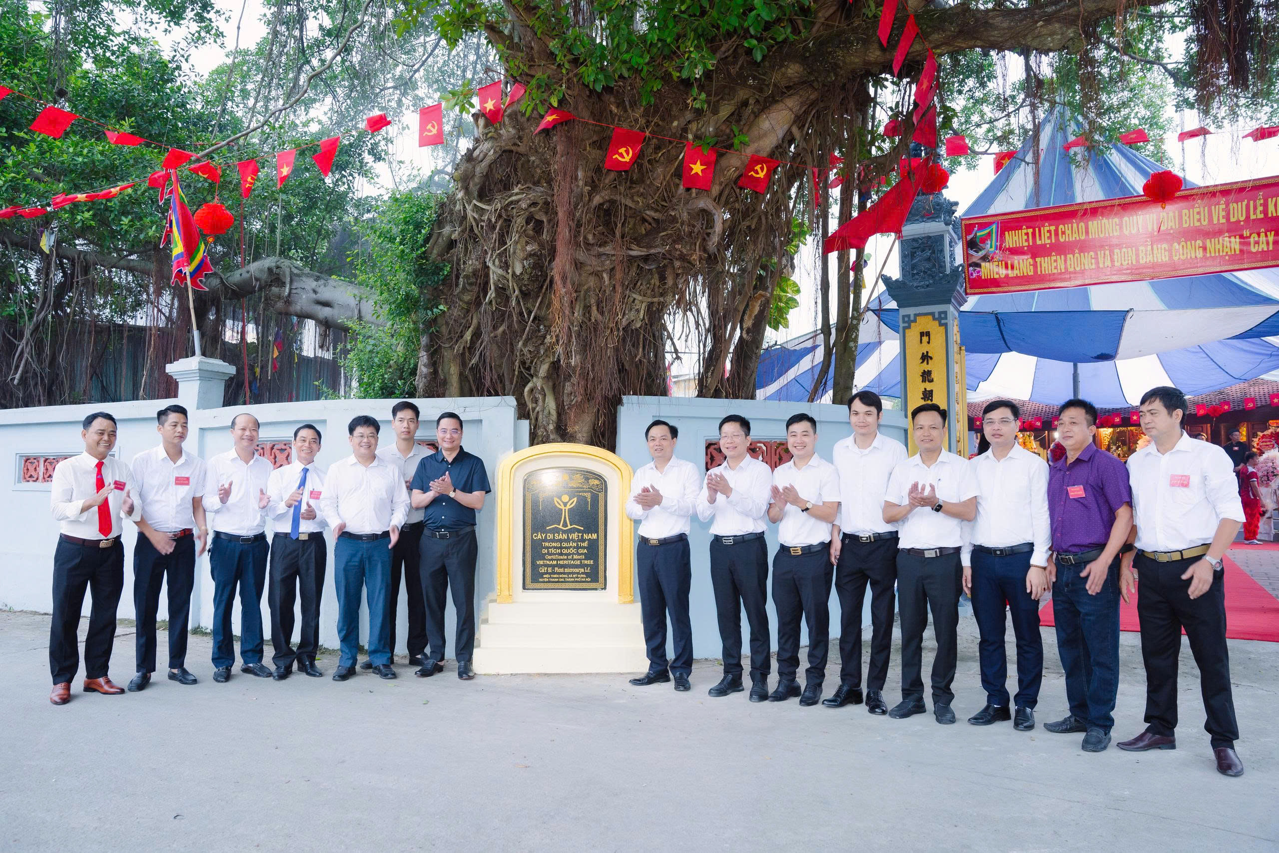 LỄ KHÁNH THÀNH MIẾU THIÊN ĐÔNG VÀ ĐÓN NHẬN CHỨNG NHẬN CÂY DI SẢN VIỆT NAM- Ảnh 8.