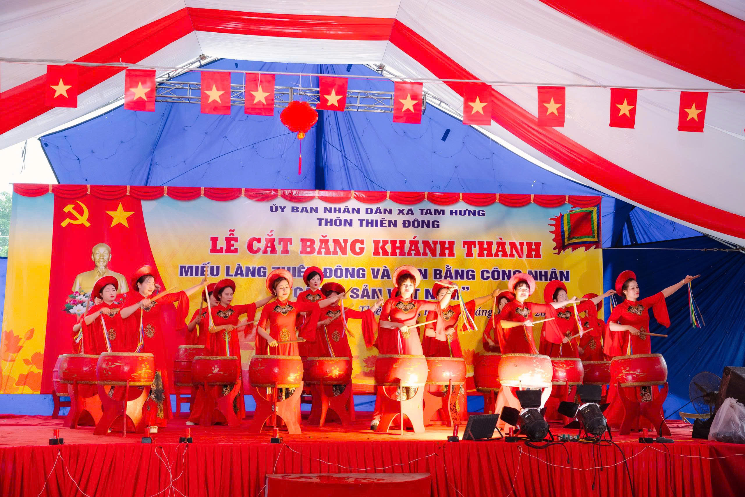 LỄ KHÁNH THÀNH MIẾU THIÊN ĐÔNG VÀ ĐÓN NHẬN CHỨNG NHẬN CÂY DI SẢN VIỆT NAM- Ảnh 3.
