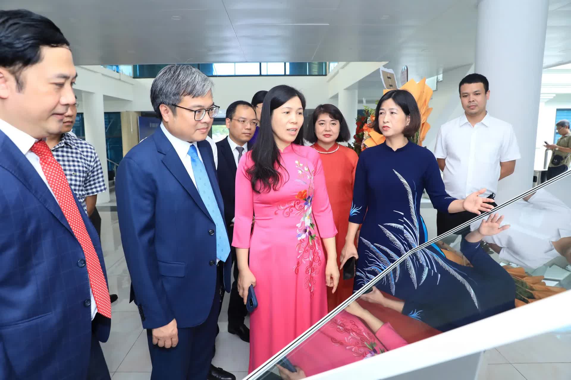 Phó Chủ tịch UBND TP Hà Nội Trương Việt Dũng gặp mặt doanh nghiệp phường Cầu Giấy- Ảnh 2.