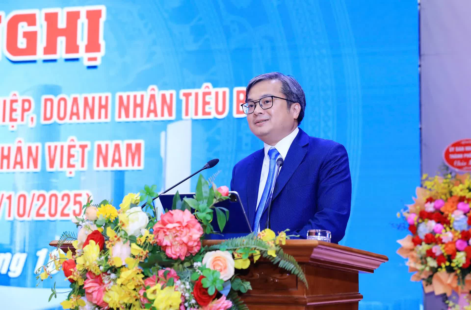 Phó Chủ tịch UBND TP Hà Nội Trương Việt Dũng gặp mặt doanh nghiệp phường Cầu Giấy- Ảnh 4.