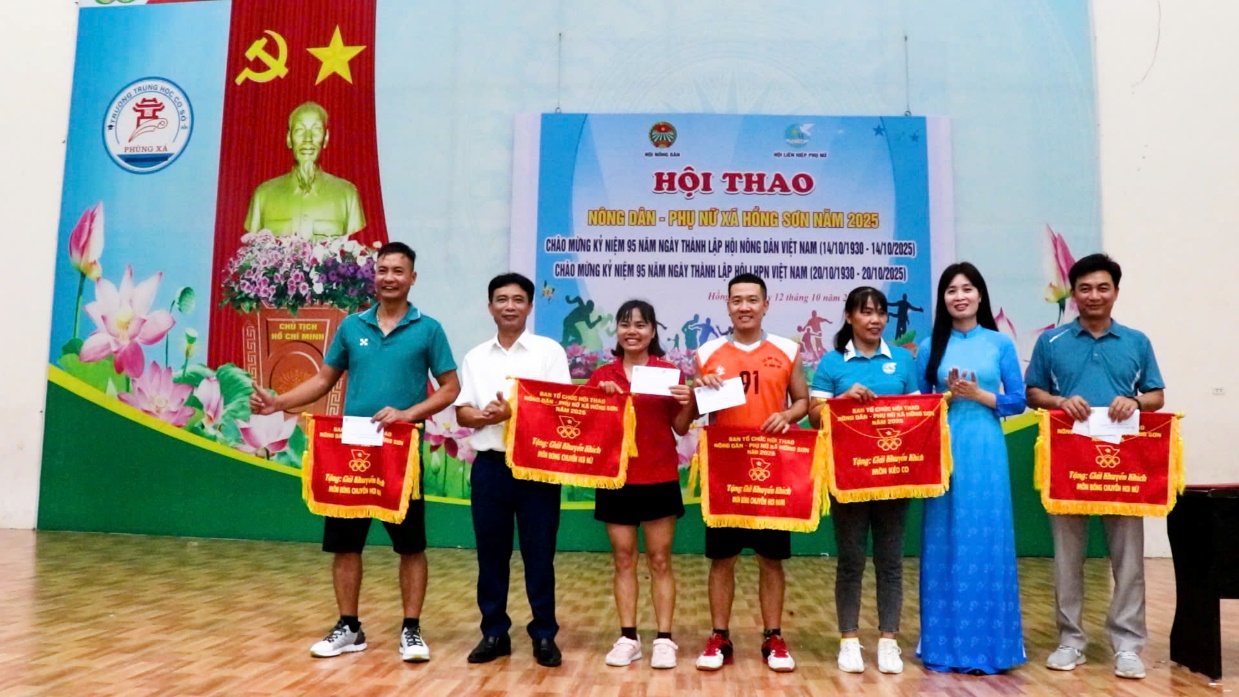 Hồng Sơn sôi nổi Hội thao chào mừng kỷ niệm 95 năm thành lập Hội Nông dân Việt Nam và Hội LHPN Việt Nam- Ảnh 10.