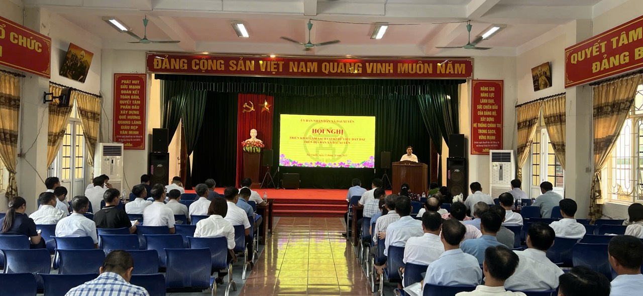 C:\Users\Admin\Desktop\bài viết\New folder (3)\z7104473993700_ba8c5f21d24308602afe66aad0f7048c.jpg