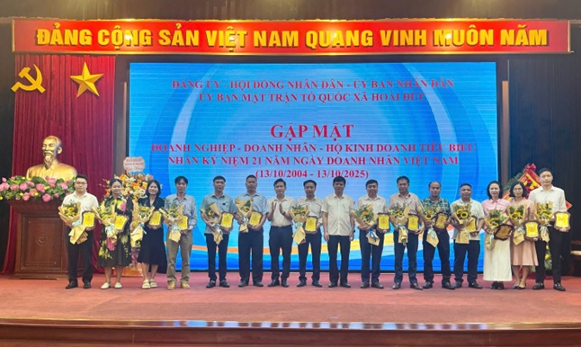 Hoài Đức tổ chức Hội nghị gặp mặt doanh nghiệp, doanh nhân, hộ kinh doanh tiêu biểu nhân kỷ niệm 21 năm ngày Doanh nhân Việt Nam (13/10/2004 – 13/10/2025)- Ảnh 9.