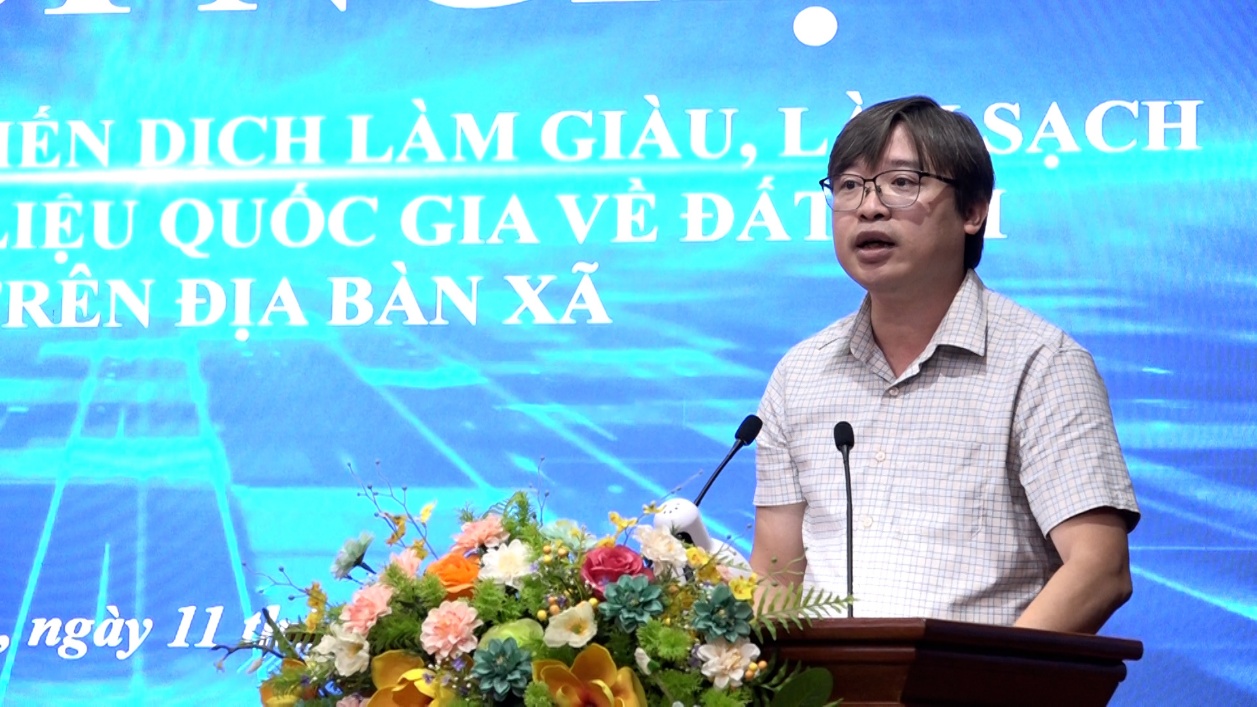 C:\Users\NOVATECHPC\Desktop\BKAVQ\PHAT DONG CHIEN DICH LAM GIAU CSDL DAT DAI\Sequence 02.00_02_40_04.Still009.jpg