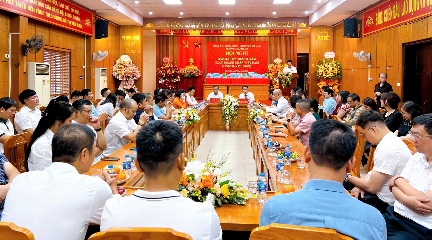 Phường Thanh Liệt: Gặp mặt kỷ niệm 21 năm Ngày Doanh nhân Việt Nam- Ảnh 1.
