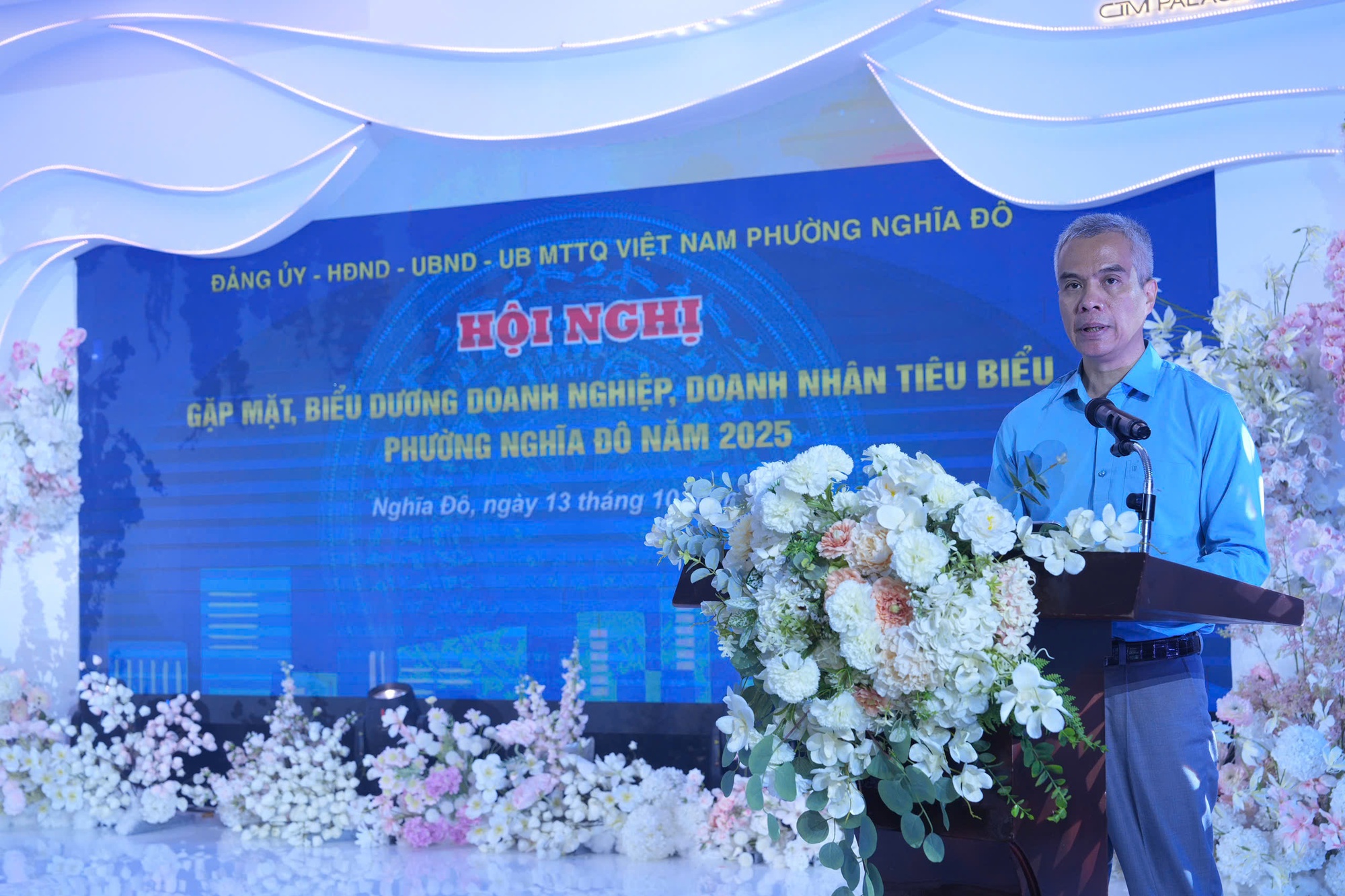 Phường Nghĩa Đô biểu dương 39 doanh nghiệp, doanh nhân tiêu biểu nhân kỷ niệm 21 năm ngày doanh nhân Việt Nam- Ảnh 1.