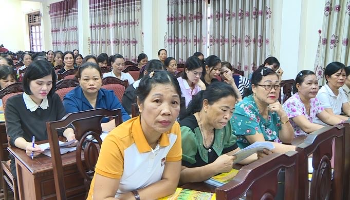 Hội LHPN xã Phúc Thọ tập huấn nghiệp vụ công tác hội năm 2025- Ảnh 4.